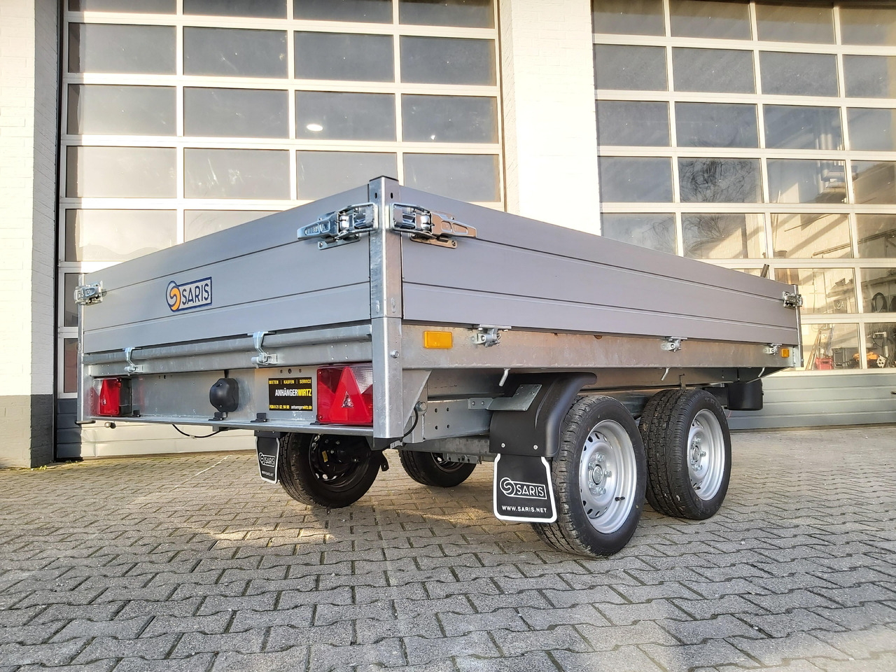 Saris Kipper K1 276 170 2000 2 276x170x30cm Alu Auffahrrampen Heckstützen Handpumpe 13" 2000kg - Trailer jungkit: gambar 4 Saris Kipper K1 276 170 2000 2 276x170x30cm Alu Auffahrrampen Heckstützen Handpumpe 13" 2000kg - Trailer jungkit: gambar 4
