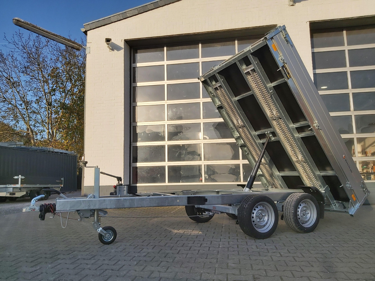 Saris Kipper K1 276 170 2000 2 276x170x30cm Alu Auffahrrampen Heckstützen Handpumpe 13" 2000kg - Trailer jungkit: gambar 2 Saris Kipper K1 276 170 2000 2 276x170x30cm Alu Auffahrrampen Heckstützen Handpumpe 13" 2000kg - Trailer jungkit: gambar 2