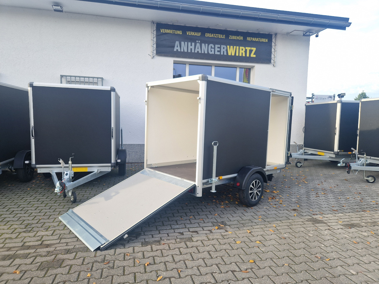 Variant C1315 C2 Edition black 258x148x157cm Aluf. Heckrampe Seitentür 1350kg 100 km/H black deal - Trailer sepeda motor: gambar 3 Variant C1315 C2 Edition black 258x148x157cm Aluf. Heckrampe Seitentür 1350kg 100 km/H black deal - Trailer sepeda motor: gambar 3