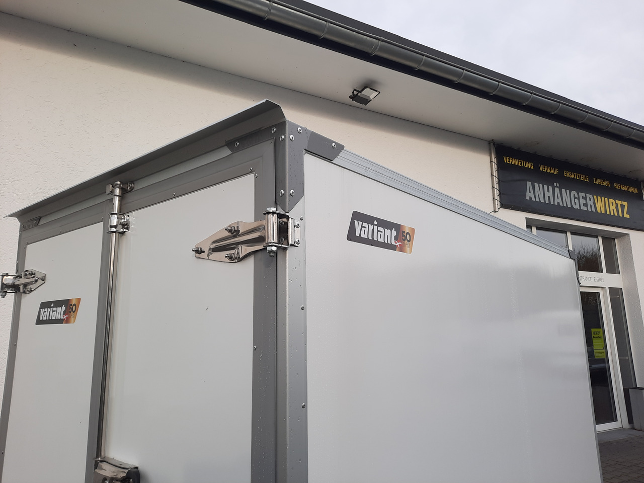 Variant Kühlanhänger 1315 K2 249x138x160cm GOVI Aggregat Lebensmittel (S) 1350kg - Trailer berpendingin: gambar 5 Variant Kühlanhänger 1315 K2 249x138x160cm GOVI Aggregat Lebensmittel (S) 1350kg - Trailer berpendingin: gambar 5