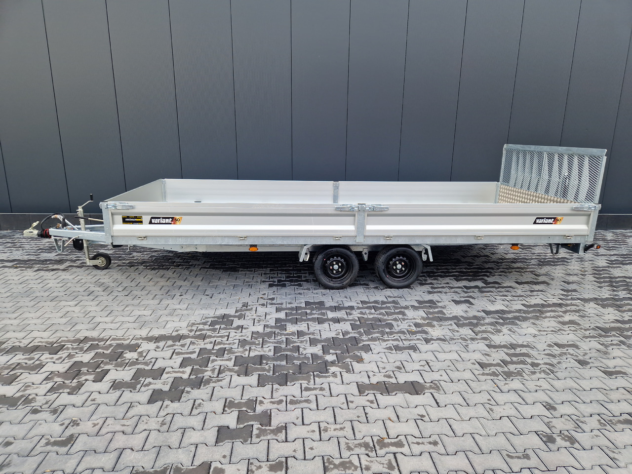 Variant Maschinentransporter 3552 UX Maxi Load 520x210x30cm Tandem Parabelfederung LED 3500kg - Trailer untuk mesin konstruksi: gambar 2 Variant Maschinentransporter 3552 UX Maxi Load 520x210x30cm Tandem Parabelfederung LED 3500kg - Trailer untuk mesin konstruksi: gambar 2