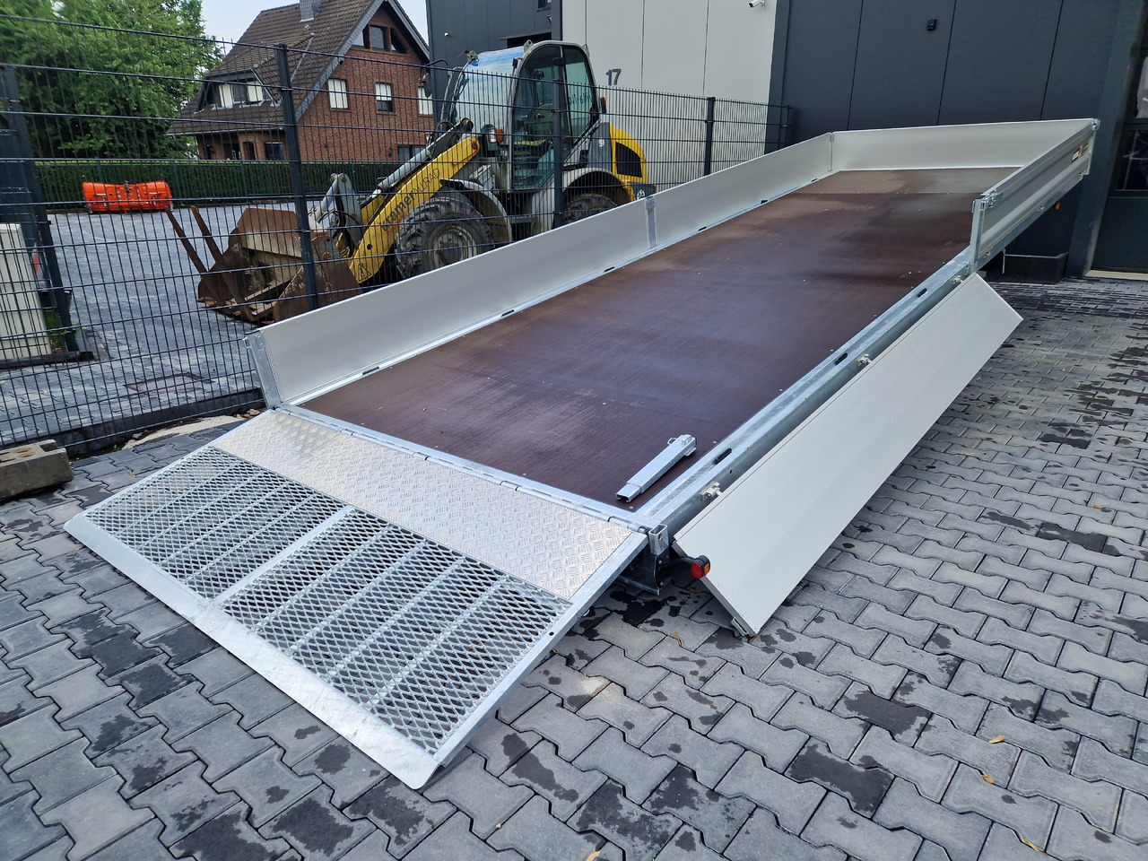Variant Maschinentransporter 3562 UX Maxi Load 620x210x30cm LED Felgen black 3500kg 2025 - Trailer untuk mesin konstruksi: gambar 3 Variant Maschinentransporter 3562 UX Maxi Load 620x210x30cm LED Felgen black 3500kg 2025 - Trailer untuk mesin konstruksi: gambar 3