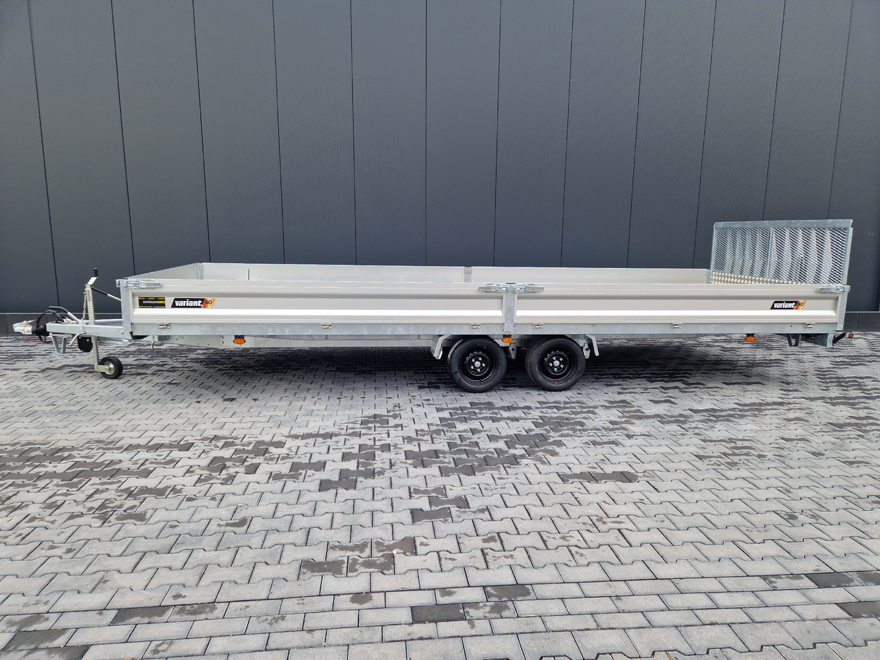 Variant Maschinentransporter 3562 UX Maxi Load 620x210x30cm LED Felgen black 3500kg 2025 - Trailer untuk mesin konstruksi: gambar 2 Variant Maschinentransporter 3562 UX Maxi Load 620x210x30cm LED Felgen black 3500kg 2025 - Trailer untuk mesin konstruksi: gambar 2