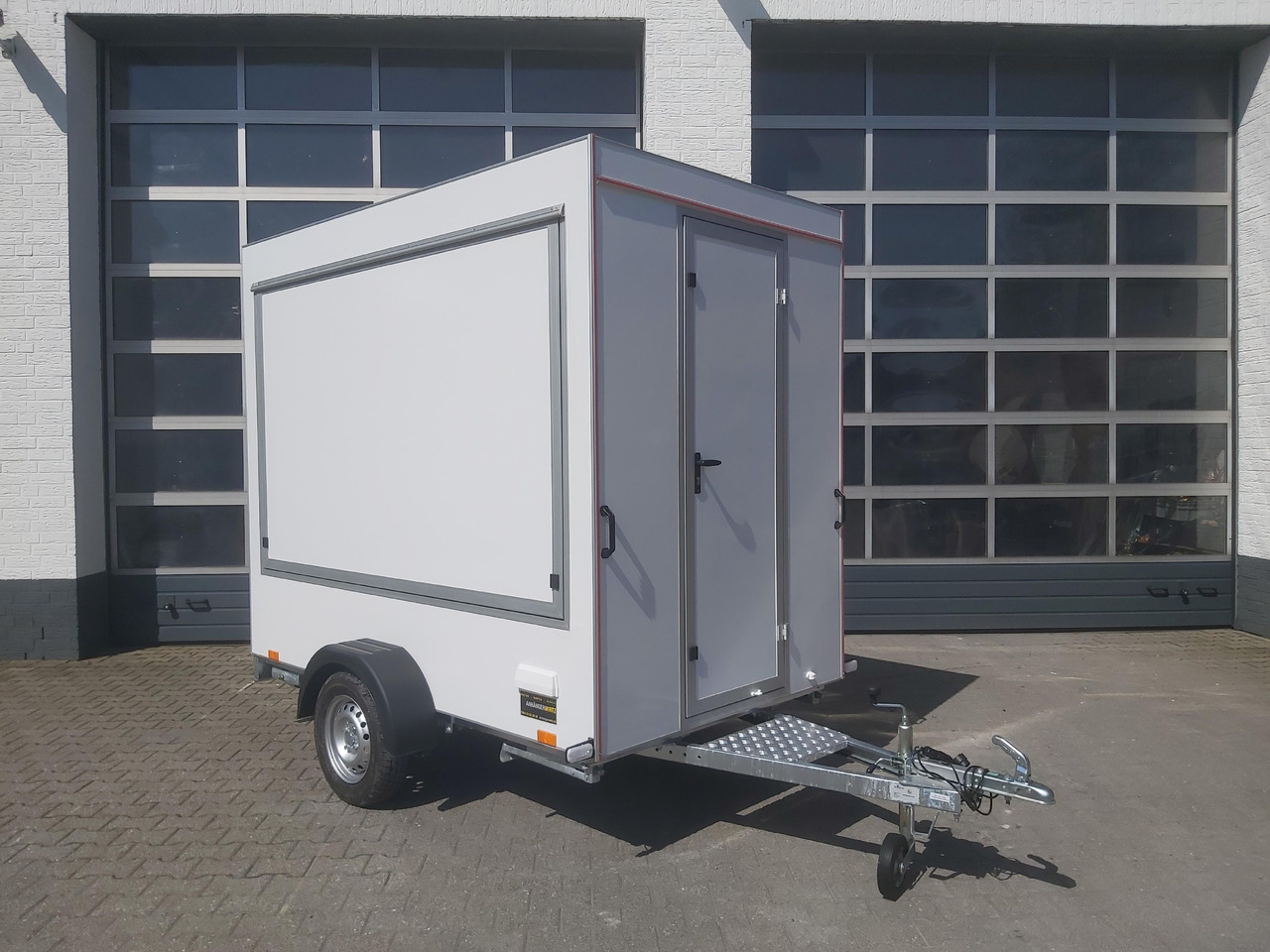 Trailer penjual Verkaufsanhänger TFS Multi VK 250.01 250x150x200cm 1 Seitenklappe Tür 230V Strom 750kg 100kmH AKTION: gambar 9