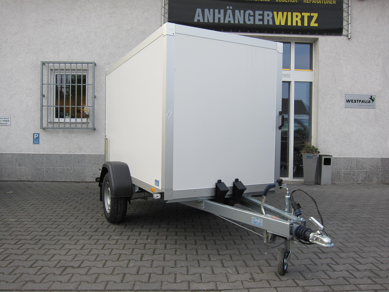 WM Meyer Koffer AZ 1325/126 S30 251x126x150cm (S) 1300kg Modell 2024 Januar Aktion - Trailer kotak tertutup: gambar 5 WM Meyer Koffer AZ 1325/126 S30 251x126x150cm (S) 1300kg Modell 2024 Januar Aktion - Trailer kotak tertutup: gambar 5