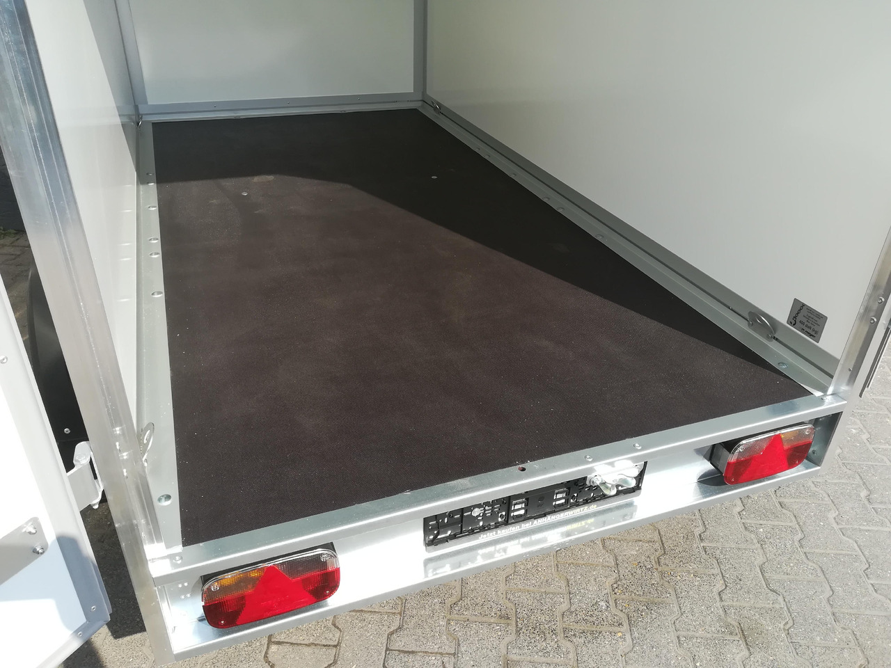 WM Meyer Koffer AZ 2730/151 S30 301x151x185cm (M) 2700kg Januar Aktion - Trailer kotak tertutup: gambar 5 WM Meyer Koffer AZ 2730/151 S30 301x151x185cm (M) 2700kg Januar Aktion - Trailer kotak tertutup: gambar 5