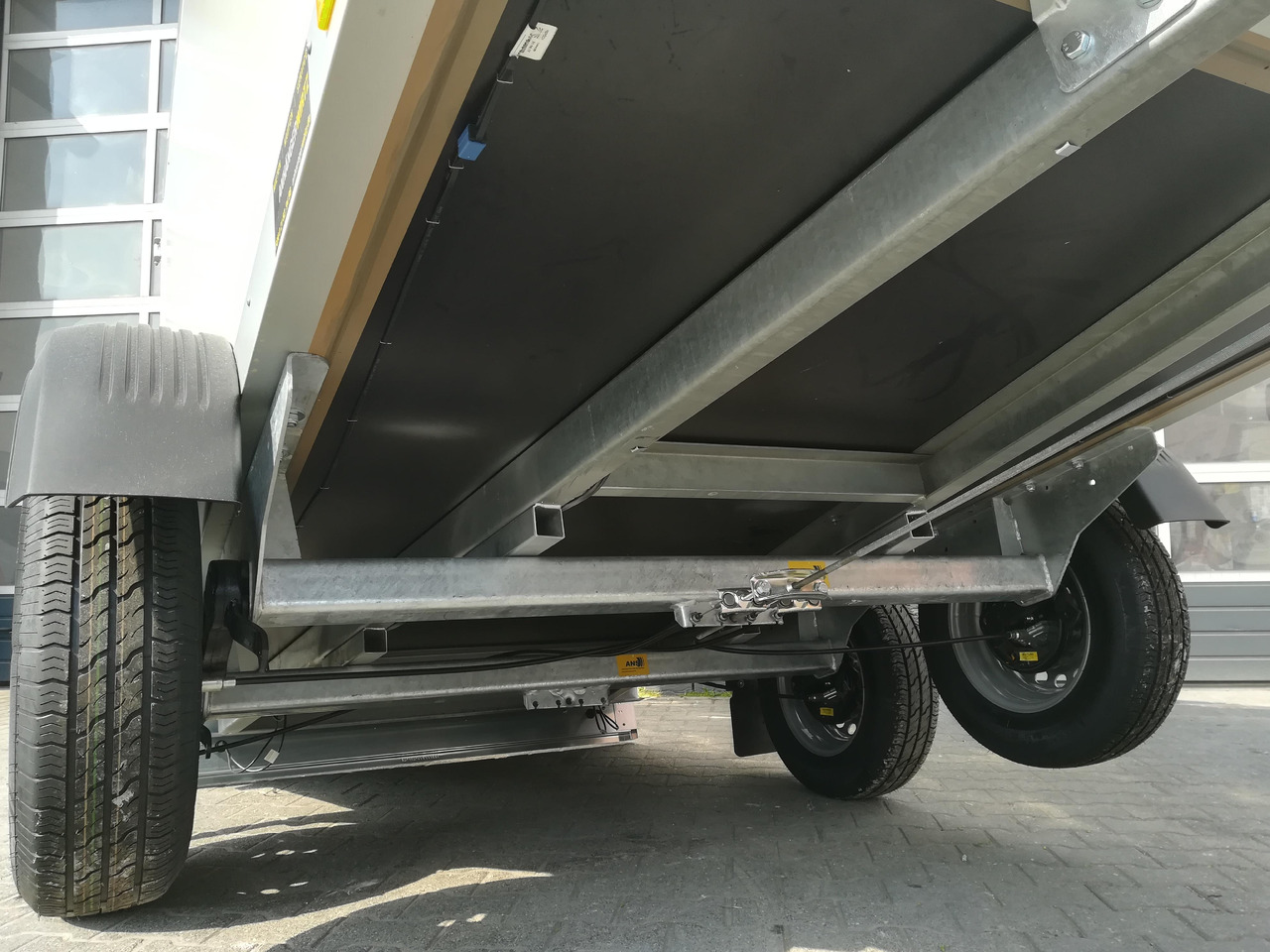 Trailer kotak tertutup WM Meyer Koffer AZ 2730/151 S30 301x151x185cm (M) 2700kg Januar Aktion: gambar 7