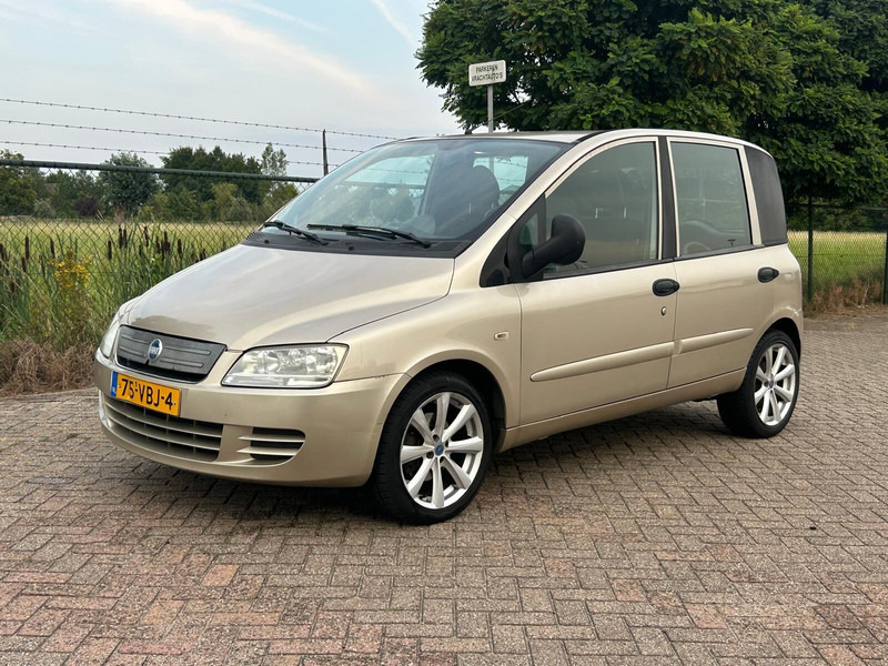 Fiat Multipla 1.9 EURO 4 DIESEL VAN - Van kecil: gambar 1 Fiat Multipla 1.9 EURO 4 DIESEL VAN - Van kecil: gambar 1