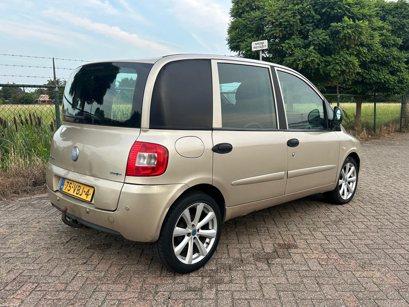 Fiat Multipla 1.9 EURO 4 DIESEL VAN - Van kecil: gambar 5 Fiat Multipla 1.9 EURO 4 DIESEL VAN - Van kecil: gambar 5