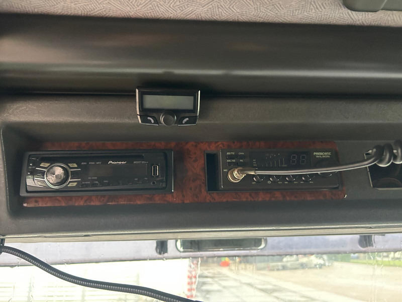 Tractor head Scania R114.380: gambar 15 Tractor head Scania R114.380: gambar 15