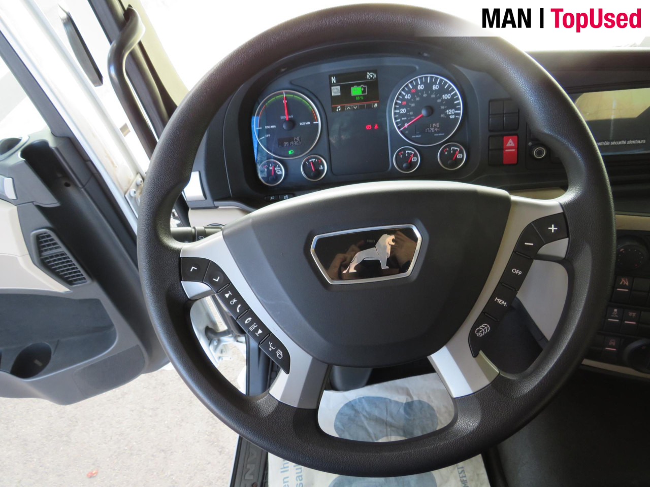 MAN eTGM 26.360 E 6X2-4 LL Kühlkoffer Klima Luftfeder - Truk berpendingin, Truk listrik: gambar 5 MAN eTGM 26.360 E 6X2-4 LL Kühlkoffer Klima Luftfeder - Truk berpendingin, Truk listrik: gambar 5