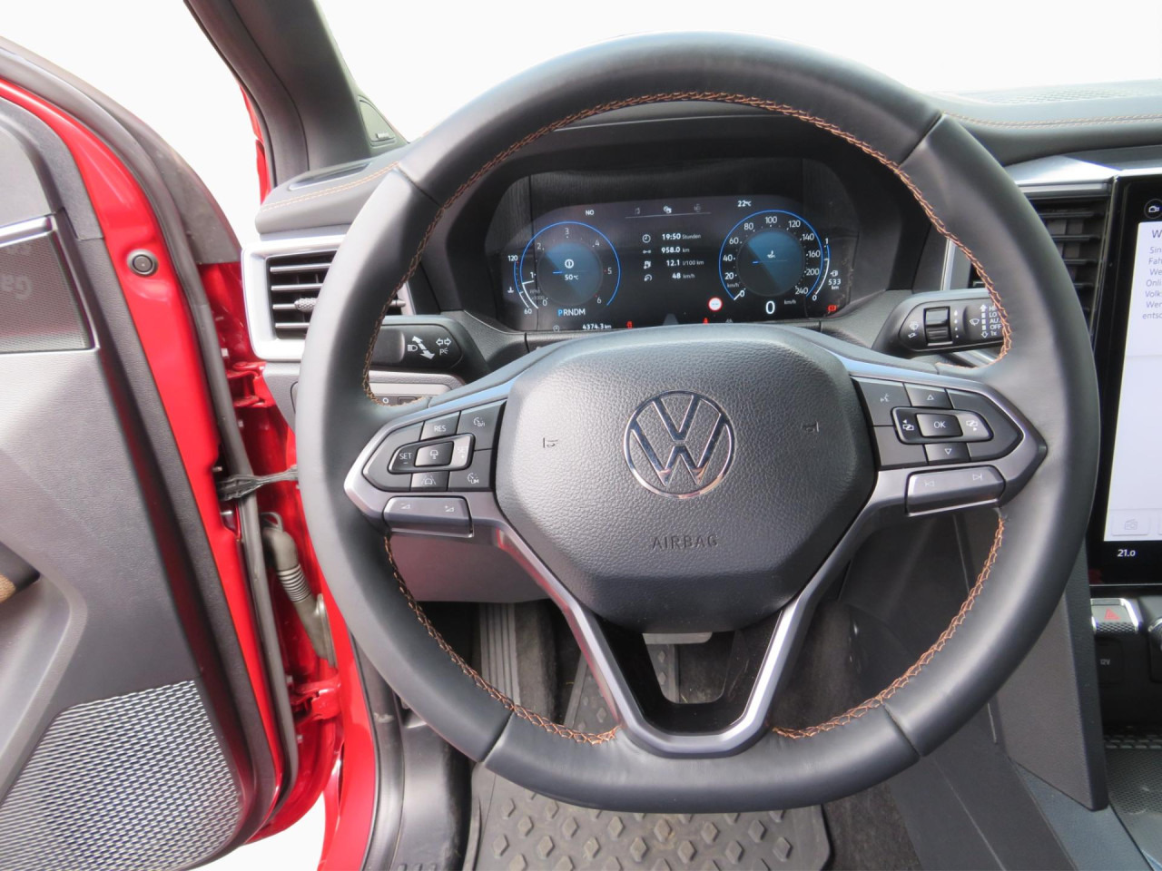 VOLKSWAGEN Amarok PanAmericana 3.0 TDI 177 kW Doka 4MOTION ZV - Truk pikap, Van kombi: gambar 2 VOLKSWAGEN Amarok PanAmericana 3.0 TDI 177 kW Doka 4MOTION ZV - Truk pikap, Van kombi: gambar 2