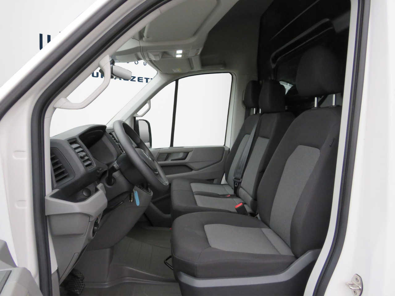 VOLKSWAGEN Crafter 35 L3H3 Kasten 4MOTION Navi ZV - Van panel: gambar 3 VOLKSWAGEN Crafter 35 L3H3 Kasten 4MOTION Navi ZV - Van panel: gambar 3