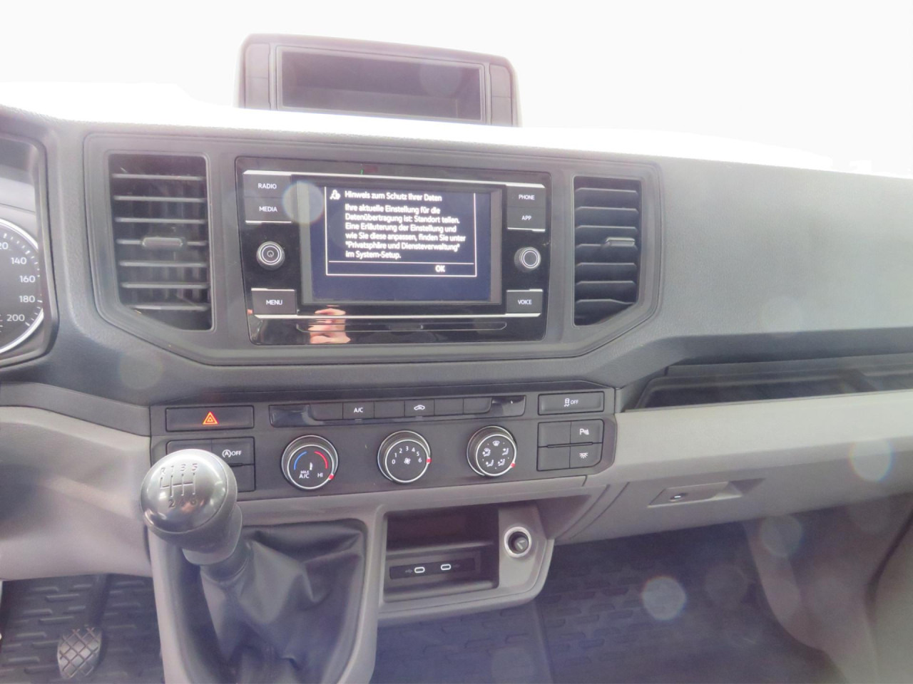 VOLKSWAGEN Crafter 35 L3H3 Kasten Euro6 Klima ZV - Van panel: gambar 3 VOLKSWAGEN Crafter 35 L3H3 Kasten Euro6 Klima ZV - Van panel: gambar 3