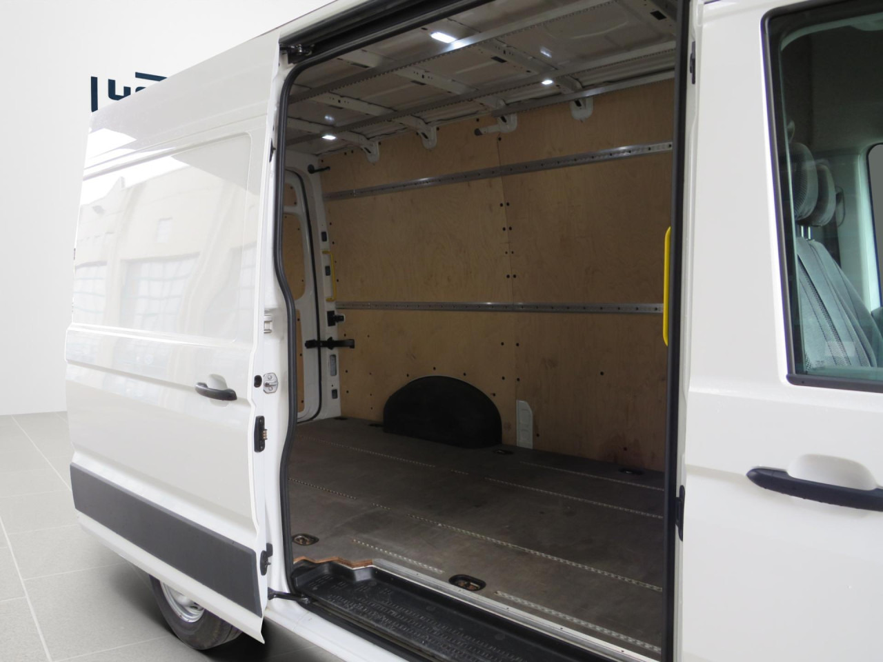 VOLKSWAGEN Crafter 35 L3H3 Kasten Euro6 Klima ZV - Van panel: gambar 5 VOLKSWAGEN Crafter 35 L3H3 Kasten Euro6 Klima ZV - Van panel: gambar 5