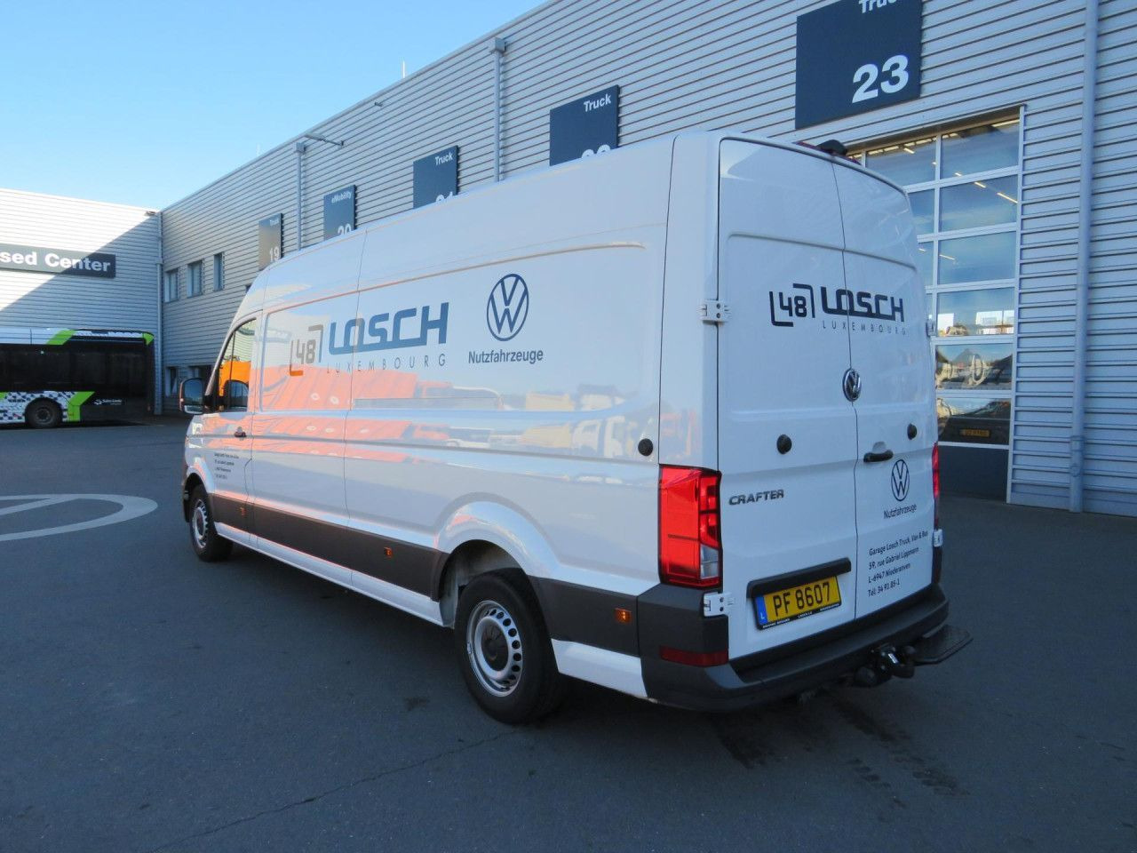 Volkswagen Crafter 35 L4H3 Kasten Klima AHK ZV - Van panel: gambar 4 Volkswagen Crafter 35 L4H3 Kasten Klima AHK ZV - Van panel: gambar 4