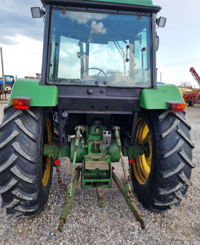 Traktor John Deere 3050: gambar 8