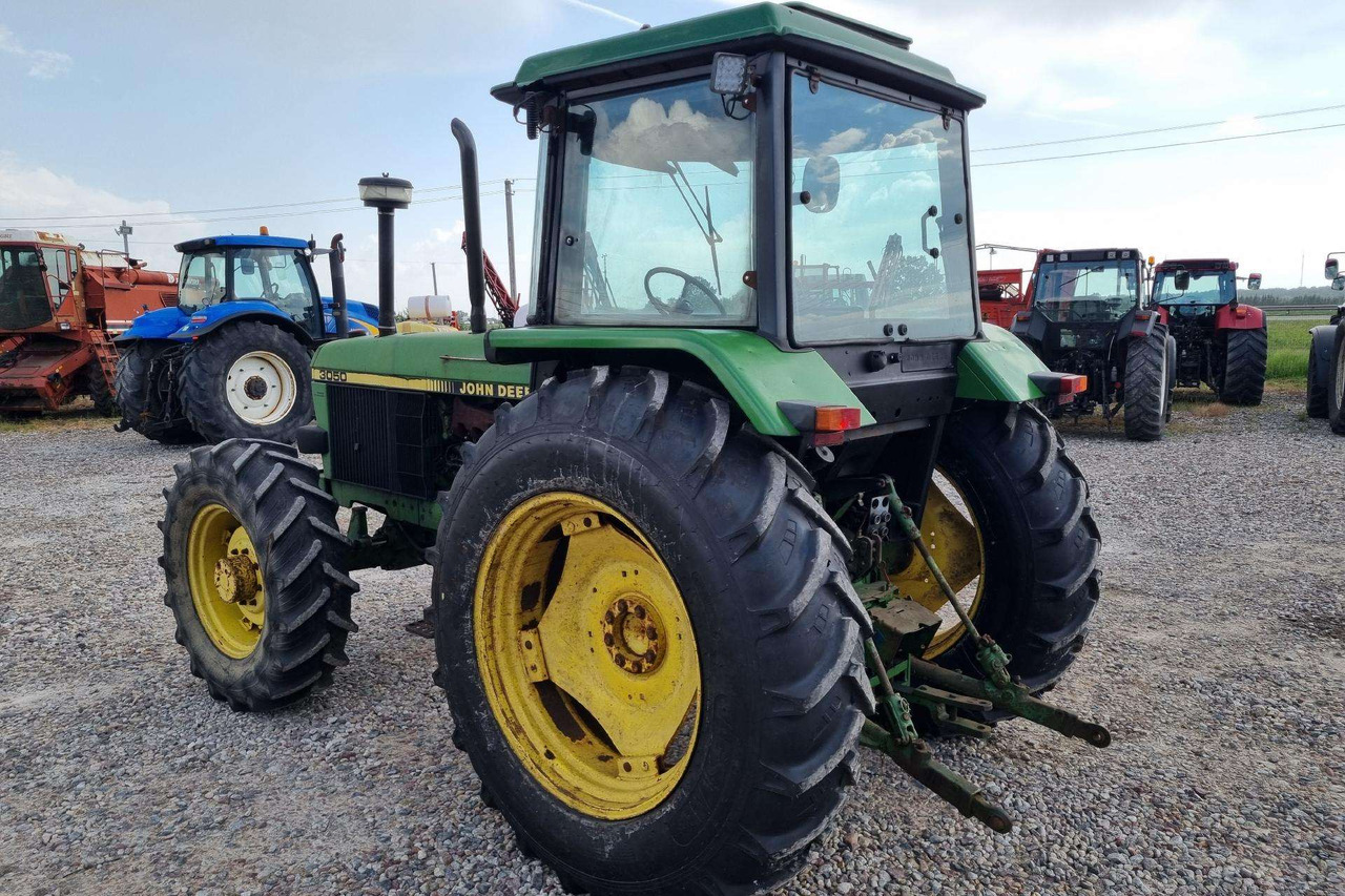 Traktor John Deere 3050: gambar 7