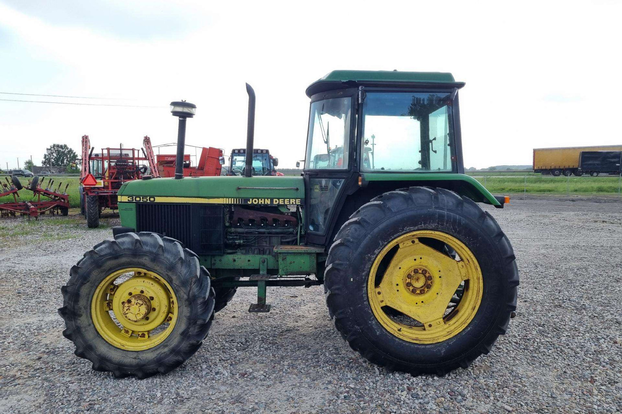 John Deere 3050 - Traktor: gambar 5 John Deere 3050 - Traktor: gambar 5