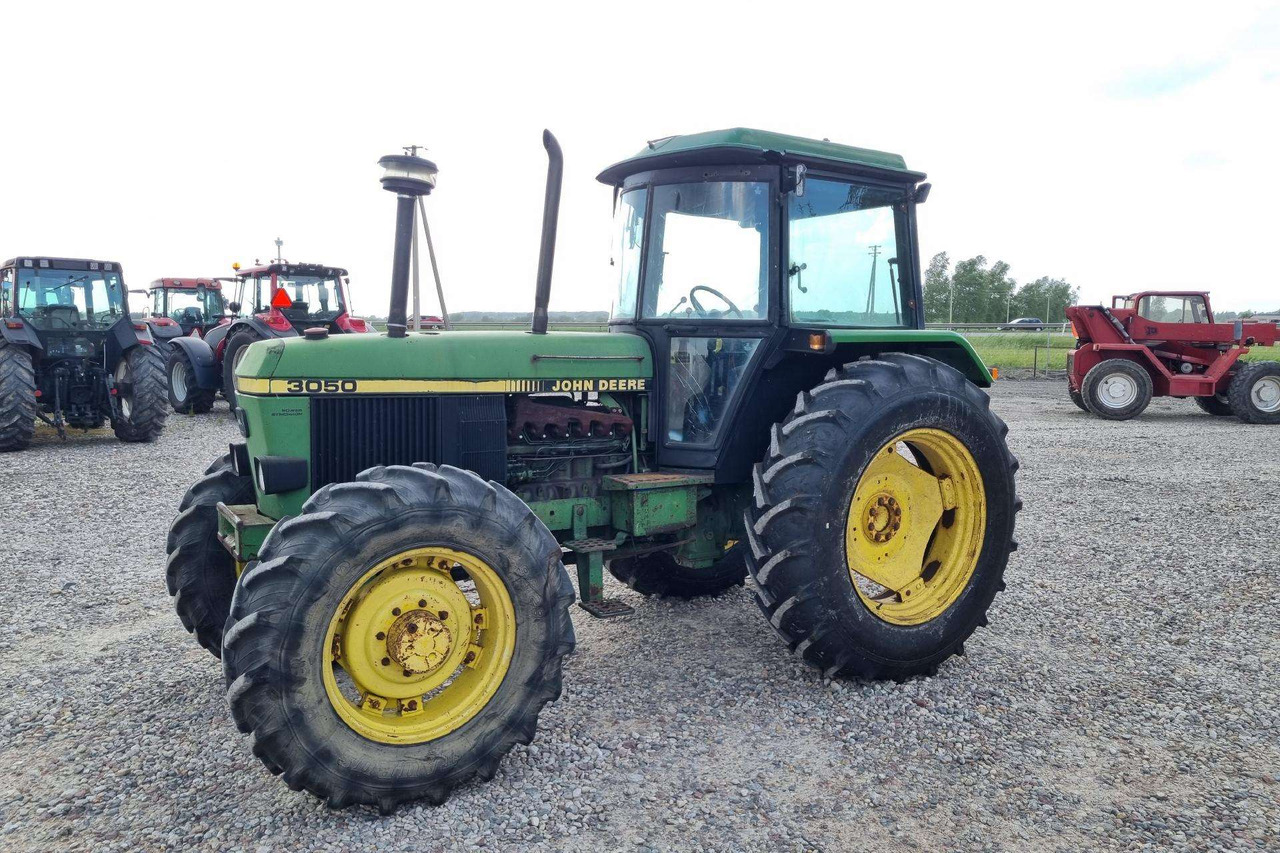 John Deere 3050 - Traktor: gambar 3 John Deere 3050 - Traktor: gambar 3