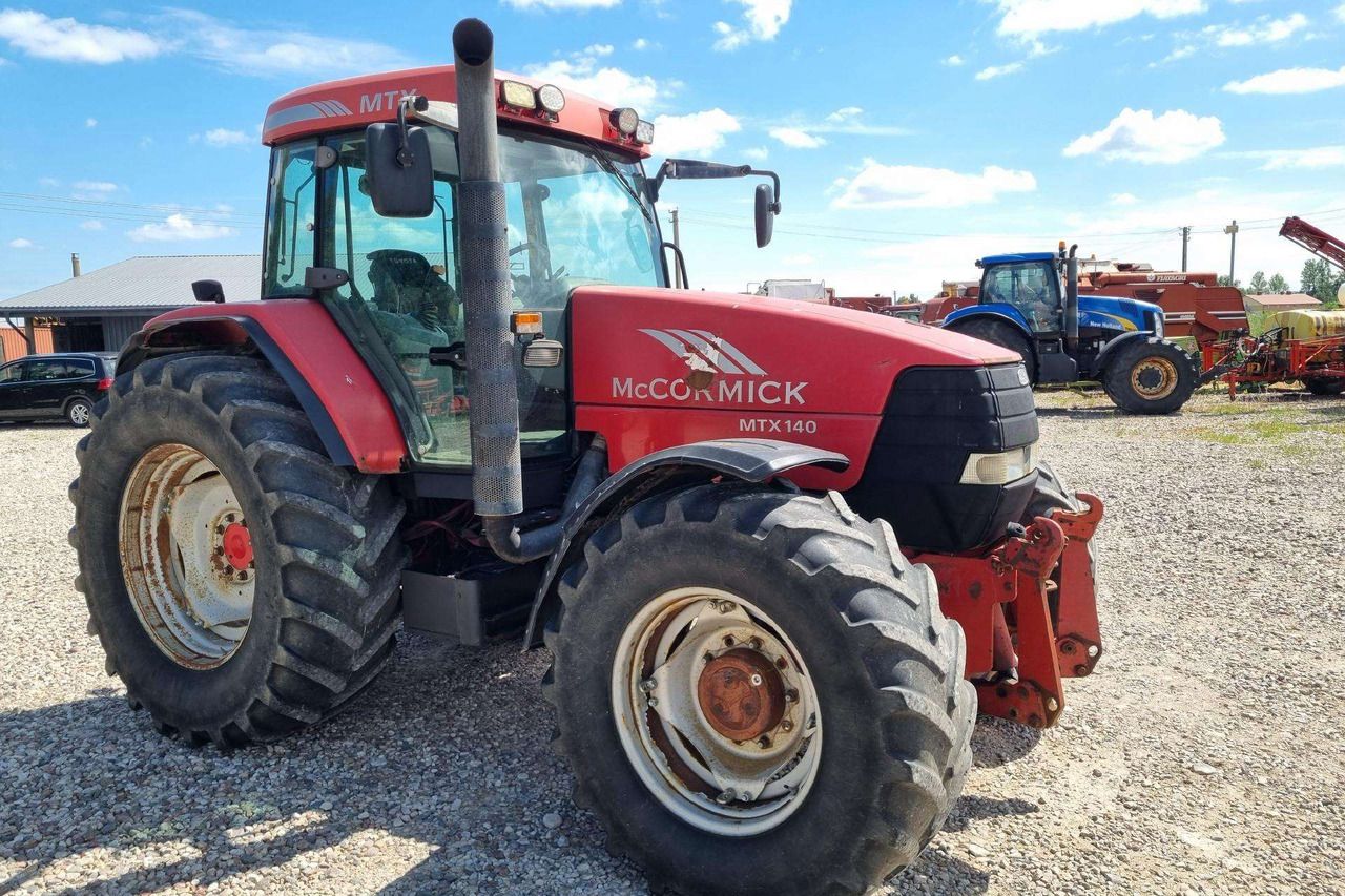 McCORMICK MTX140 - Traktor: gambar 2 McCORMICK MTX140 - Traktor: gambar 2