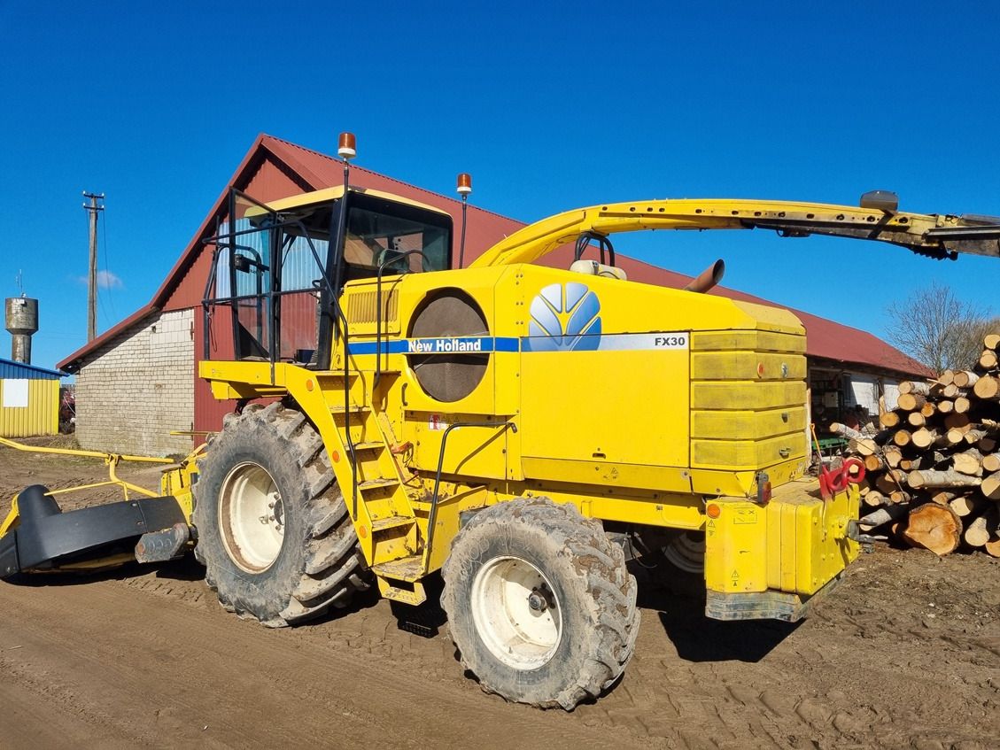 NEW HOLLAND FX 30 - Pemanen hijauan: gambar 3 NEW HOLLAND FX 30 - Pemanen hijauan: gambar 3