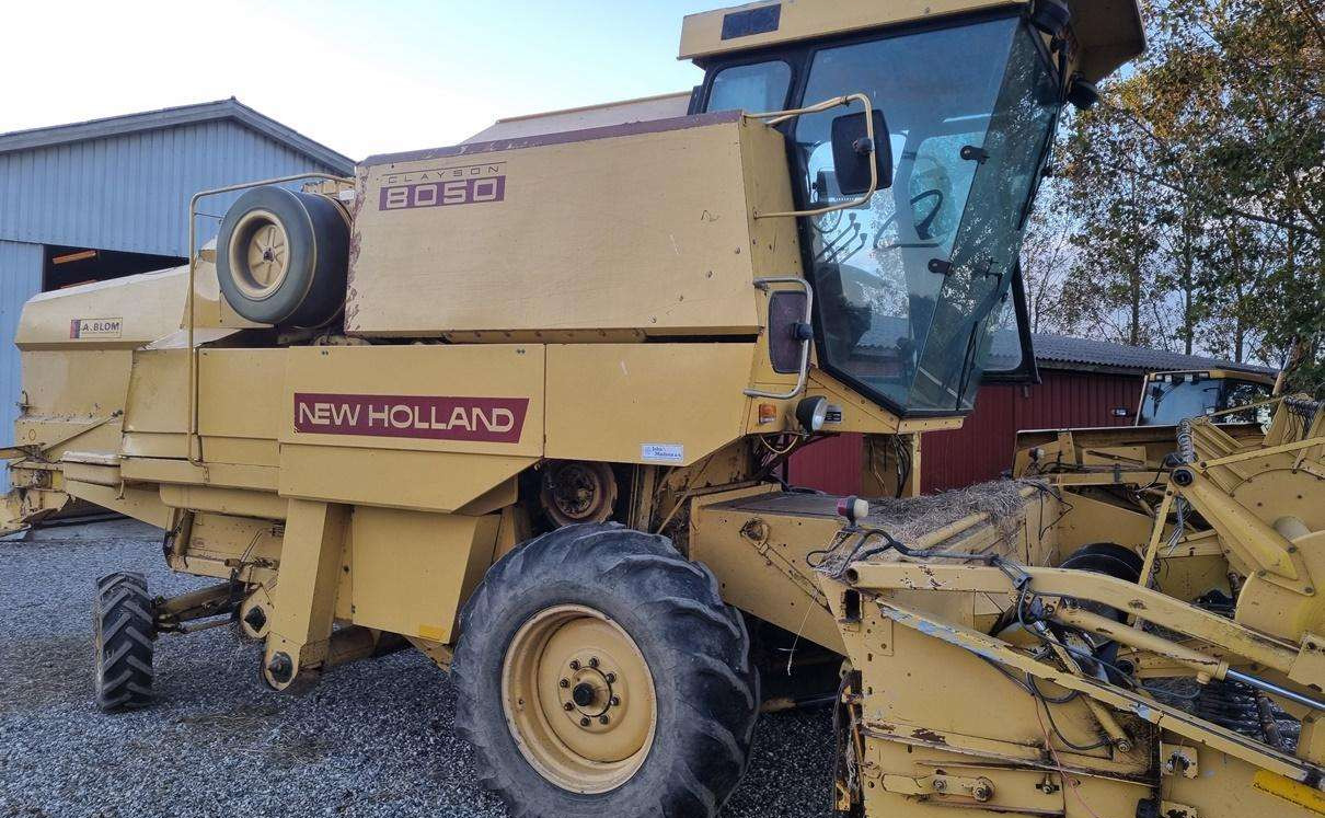 New Holland 8050 - Pemanen gabungan: gambar 3 New Holland 8050 - Pemanen gabungan: gambar 3