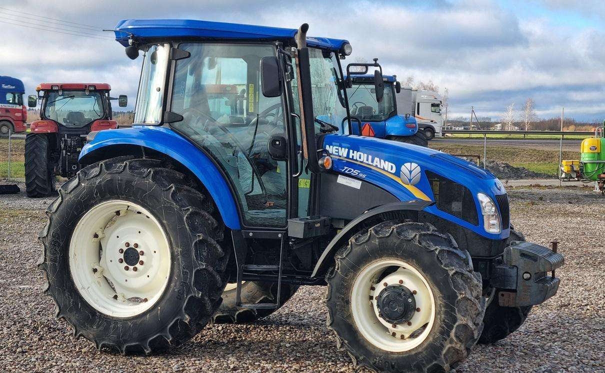 New Holland TD 5.95 - Traktor: gambar 5 New Holland TD 5.95 - Traktor: gambar 5