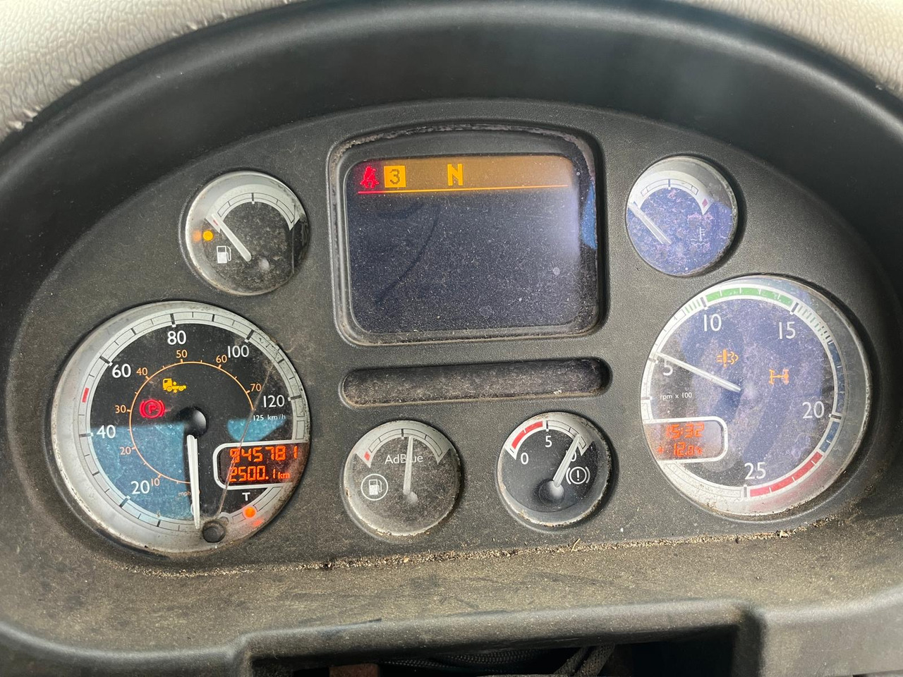 DAF 85 410 - Tractor head: gambar 2 DAF 85 410 - Tractor head: gambar 2