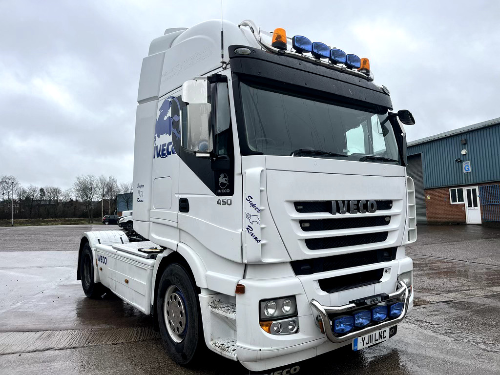 Iveco Stralis 450 4x2 - Tractor head: gambar 2 Iveco Stralis 450 4x2 - Tractor head: gambar 2