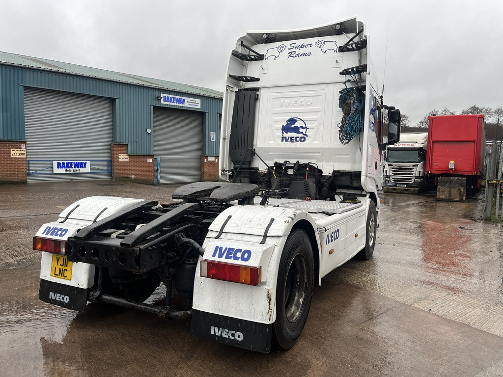 Iveco Stralis 450 4x2 Tractor Unit - Tractor head: gambar 2 Iveco Stralis 450 4x2 Tractor Unit - Tractor head: gambar 2