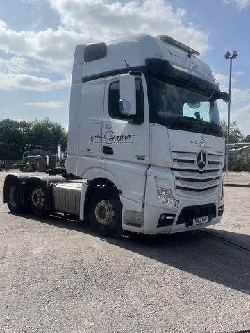 Mercedes Actros 2545 6x2 Tractor Unit - Tractor head: gambar 2 Mercedes Actros 2545 6x2 Tractor Unit - Tractor head: gambar 2