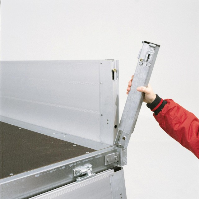 Brenderup 5325ATB2500 Alu Hochlader, 2,5 to. 3250 x 1800 x 330 mm - Trailer mobil: gambar 2 Brenderup 5325ATB2500 Alu Hochlader, 2,5 to. 3250 x 1800 x 330 mm - Trailer mobil: gambar 2