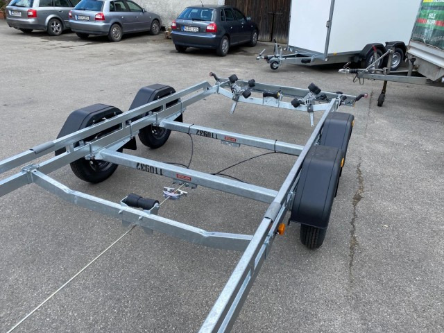 Brenderup Premium Bootsanhänger 242000TB SR mit Superrollen, 2,0 to. 7,2m/ 24 Fuß - Trailer perahu: gambar 4 Brenderup Premium Bootsanhänger 242000TB SR mit Superrollen, 2,0 to. 7,2m/ 24 Fuß - Trailer perahu: gambar 4
