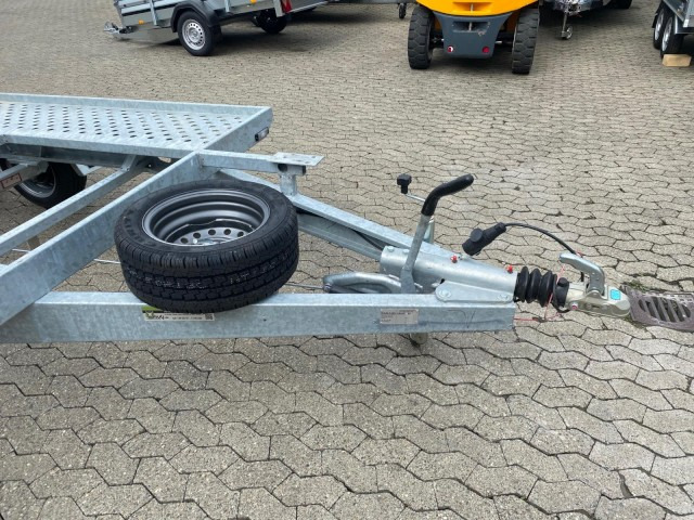 Gala BGG Taurus 5035SL 5050 x 2050 mm, 3,5 to. ZG, 2-Achs - Trailer autotransporter: gambar 2 Gala BGG Taurus 5035SL 5050 x 2050 mm, 3,5 to. ZG, 2-Achs - Trailer autotransporter: gambar 2