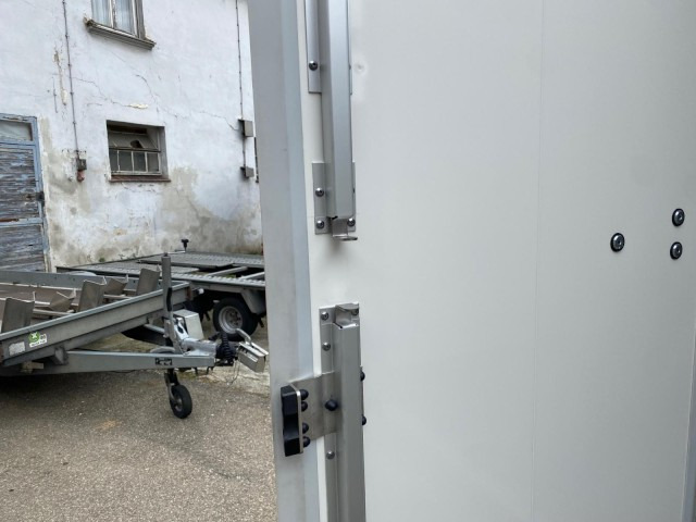 Humbaur Kühlanhänger HGK 303718-21 PF60 Deluxe 3,0 to. 3630x1670x1970mm - Trailer berpendingin: gambar 4 Humbaur Kühlanhänger HGK 303718-21 PF60 Deluxe 3,0 to. 3630x1670x1970mm - Trailer berpendingin: gambar 4