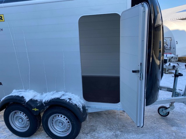 Humbaur Poly-Alu Koffer HKPA 263217, 2,6 to. 100 km/h, 3280 x 1770 x 1800 mm - Trailer kotak tertutup: gambar 5 Humbaur Poly-Alu Koffer HKPA 263217, 2,6 to. 100 km/h, 3280 x 1770 x 1800 mm - Trailer kotak tertutup: gambar 5