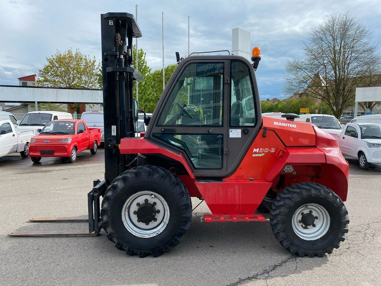 Manitou M 30-2 - Forklift medan kasar: gambar 3 Manitou M 30-2 - Forklift medan kasar: gambar 3