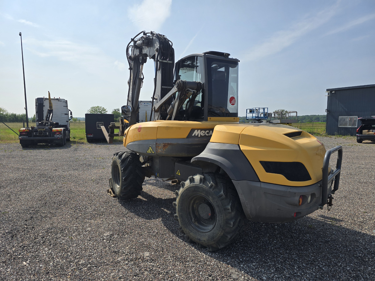 MECALAC 12 MTX - Ekskavator roda: gambar 4 MECALAC 12 MTX - Ekskavator roda: gambar 4