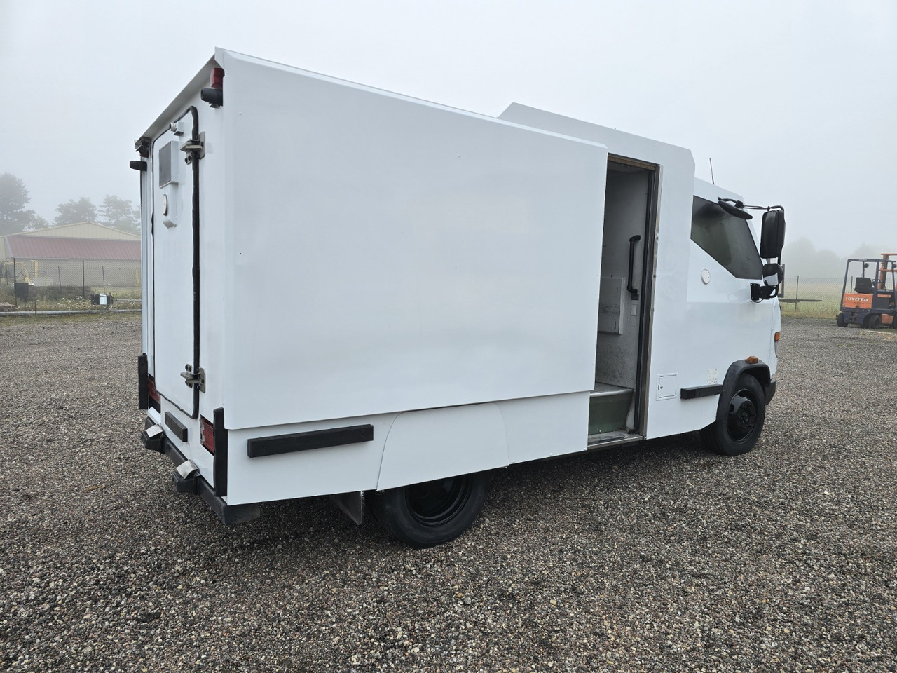 Mercedes Vario 816 - Kendaraan kolektor: gambar 4 Mercedes Vario 816 - Kendaraan kolektor: gambar 4