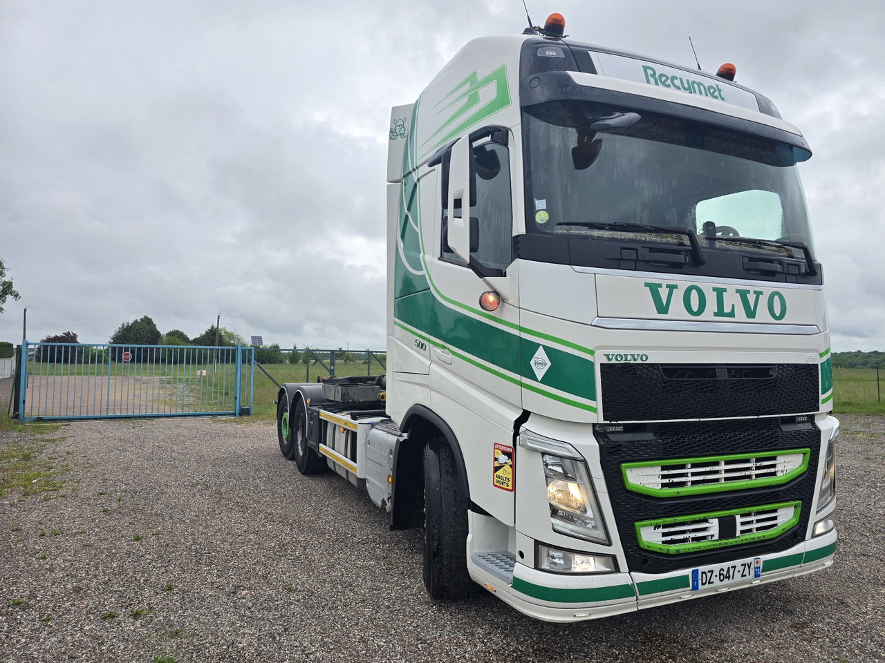 VOLVO FH500 Globe XL - Hook lift: gambar 2 VOLVO FH500 Globe XL - Hook lift: gambar 2