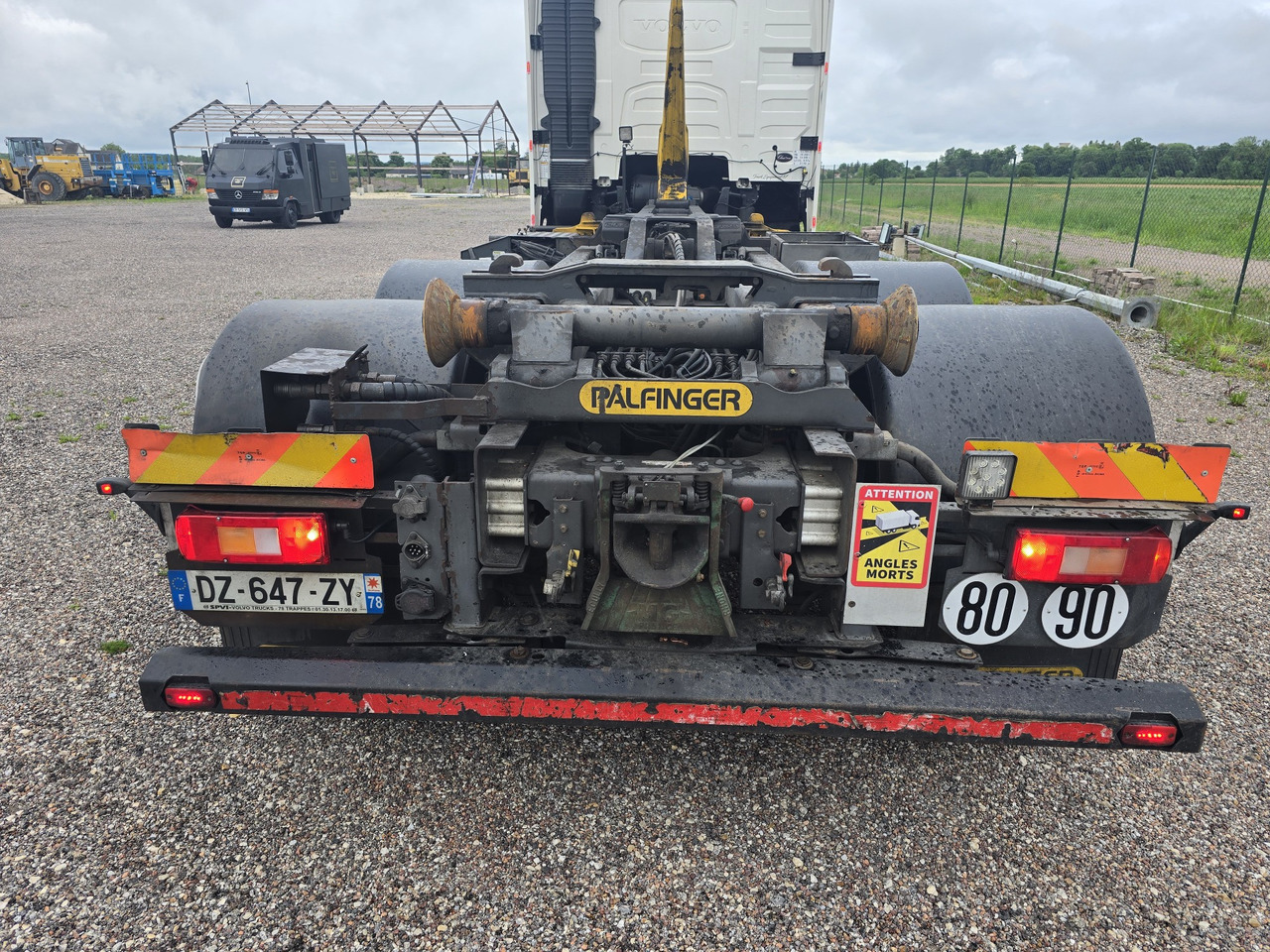 VOLVO FH500 Globe XL - Hook lift: gambar 4 VOLVO FH500 Globe XL - Hook lift: gambar 4