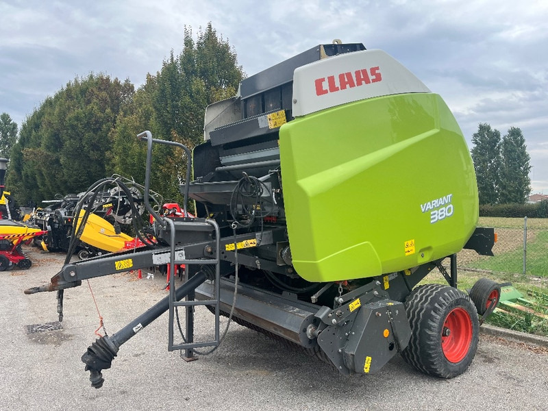 Claas Variant 380 - Baler bulat: gambar 4 Claas Variant 380 - Baler bulat: gambar 4