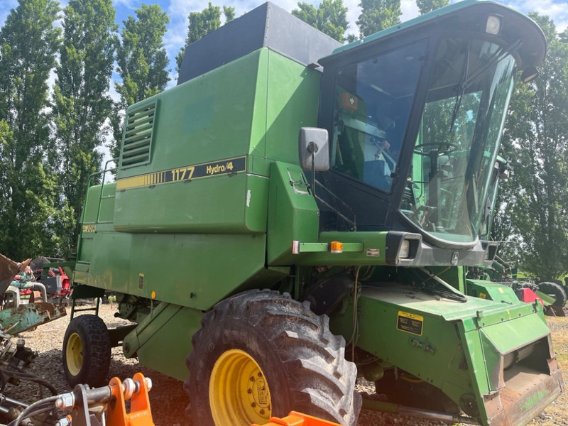 John Deere 1177 - Pemanen gabungan: gambar 3 John Deere 1177 - Pemanen gabungan: gambar 3
