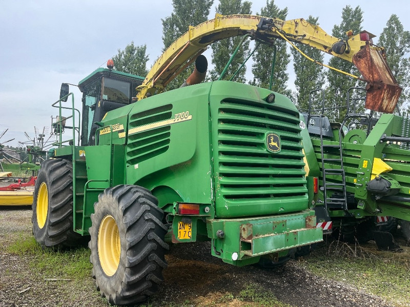 John Deere 7700 - Pemanen hijauan: gambar 3 John Deere 7700 - Pemanen hijauan: gambar 3