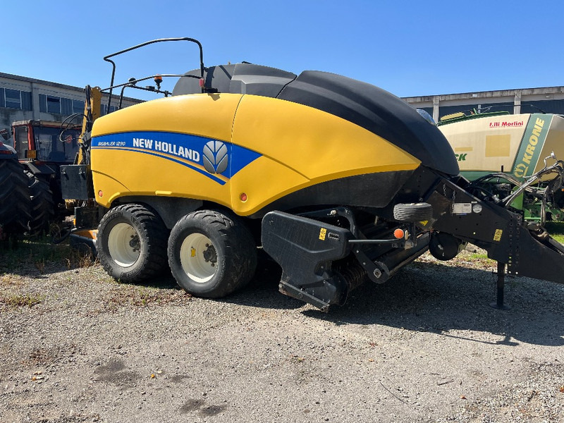New Holland 1290 - Baler persegi: gambar 1 New Holland 1290 - Baler persegi: gambar 1