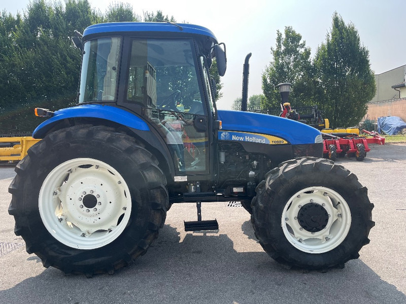 New Holland TD 90 D - Traktor: gambar 4 New Holland TD 90 D - Traktor: gambar 4