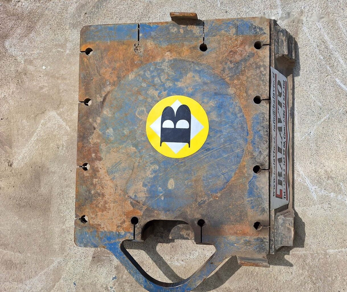 Skrup cepat untuk Ekskavator Attachment plate: gambar 9