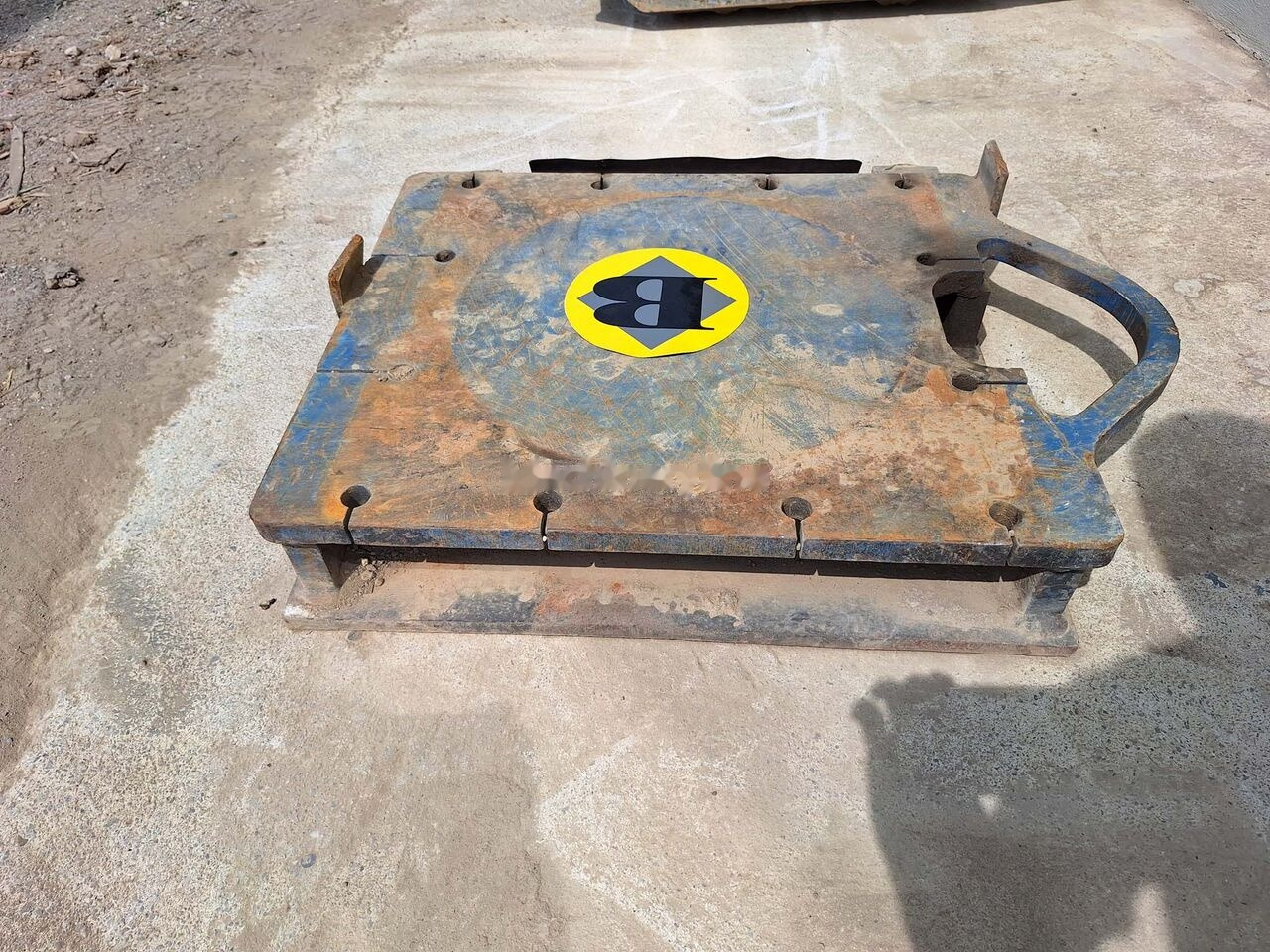 Skrup cepat untuk Ekskavator Attachment plate: gambar 6