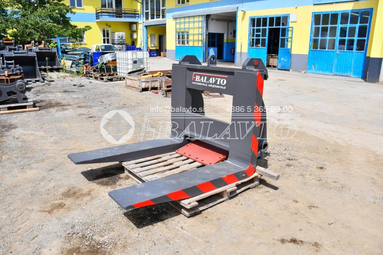 Balavto Block handling forks for Volvo L220 and L180 - Garpu rumput untuk Loader konstruksi: gambar 1 Balavto Block handling forks for Volvo L220 and L180 - Garpu rumput untuk Loader konstruksi: gambar 1
